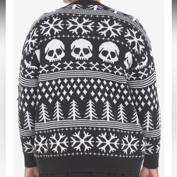 Hot topic Skulls & Bones Fair Isle Girls Oversized Cardigan Plus Size - Picture 3 of 5
